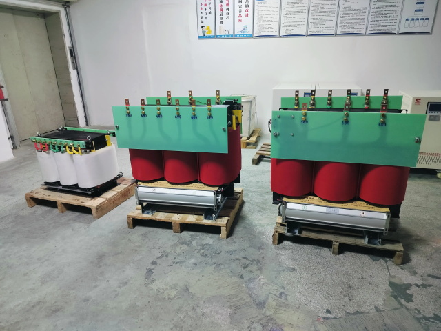 伊金霍洛KS11-1000KVA矿用变压器